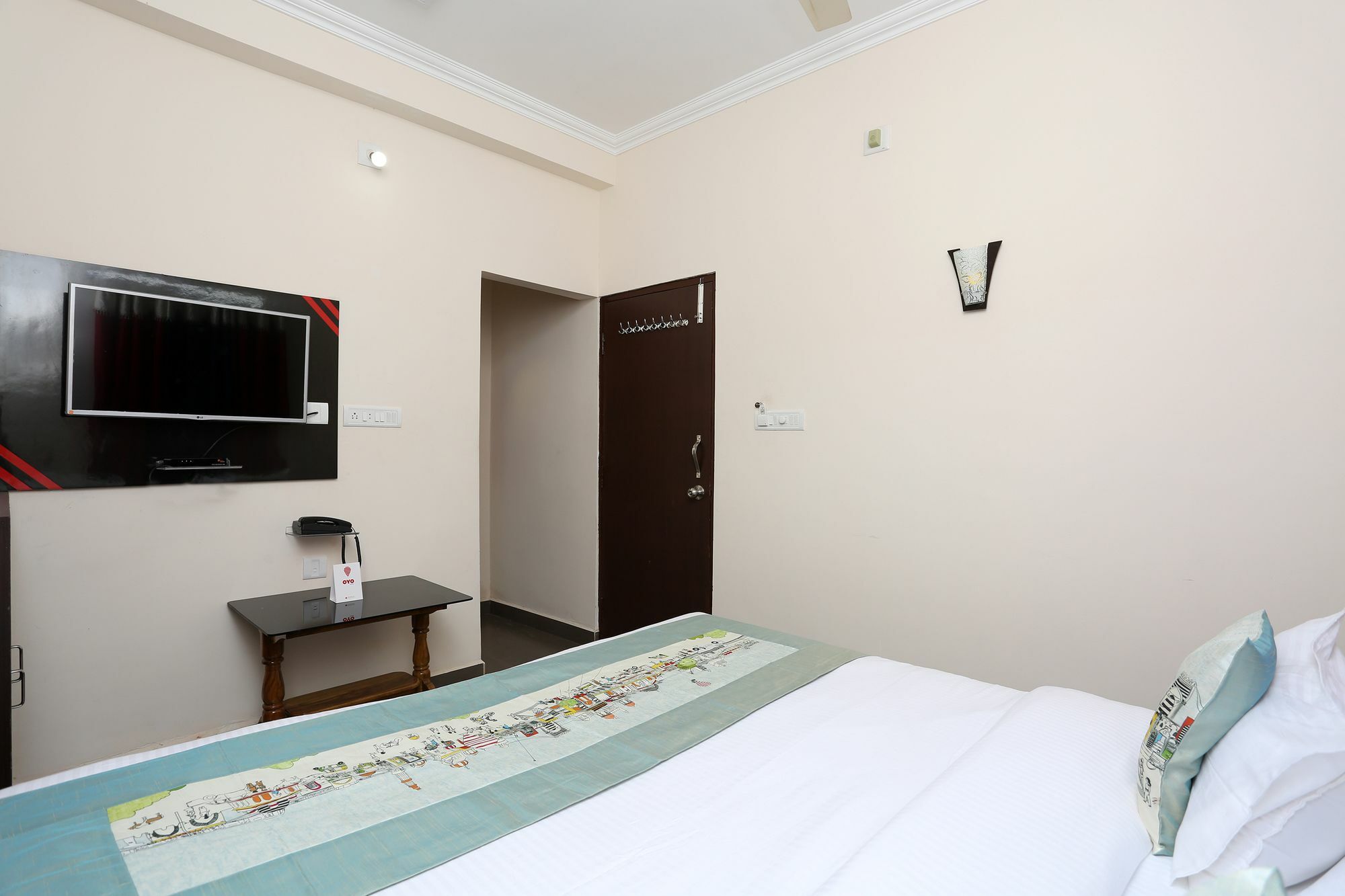 Oyo Flagship 9964 Hotel Shine Bhubaneswar Exterior foto